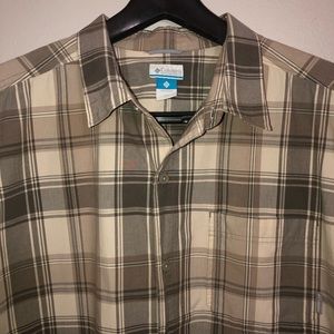 Columbia short-sleeve 2XT shirt, brown/beige plaid